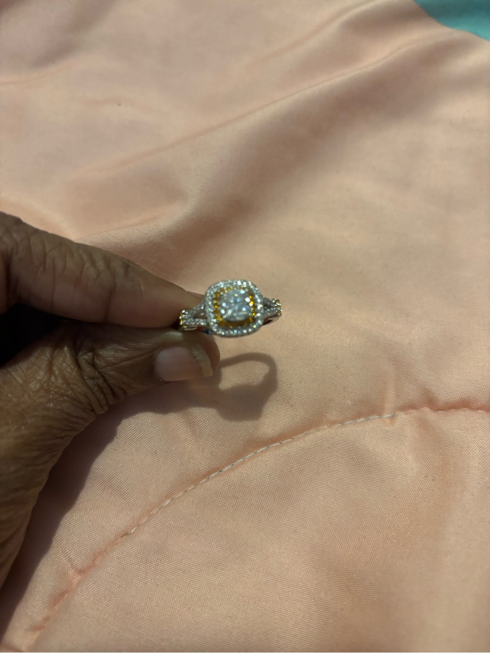 Two-Tone Halo Cluster Ring in White and Gold